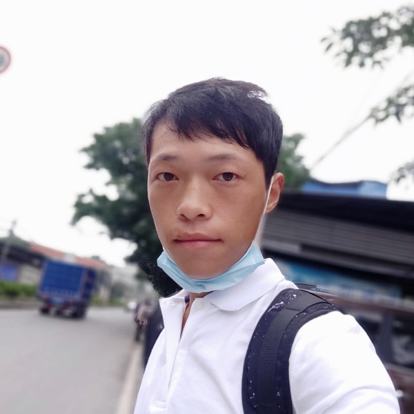 彭万谦的照片