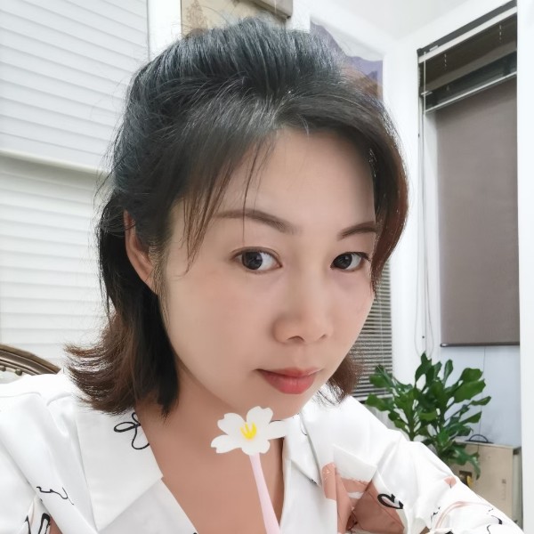 夜上浓妆的照片