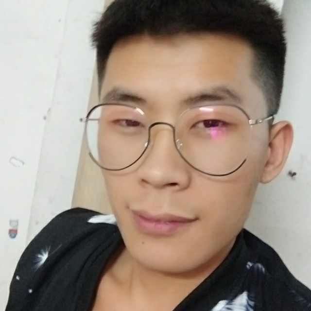 夏露自觉的照片