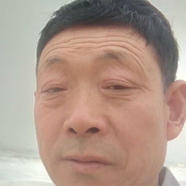 俊逸回眸凉面的照片