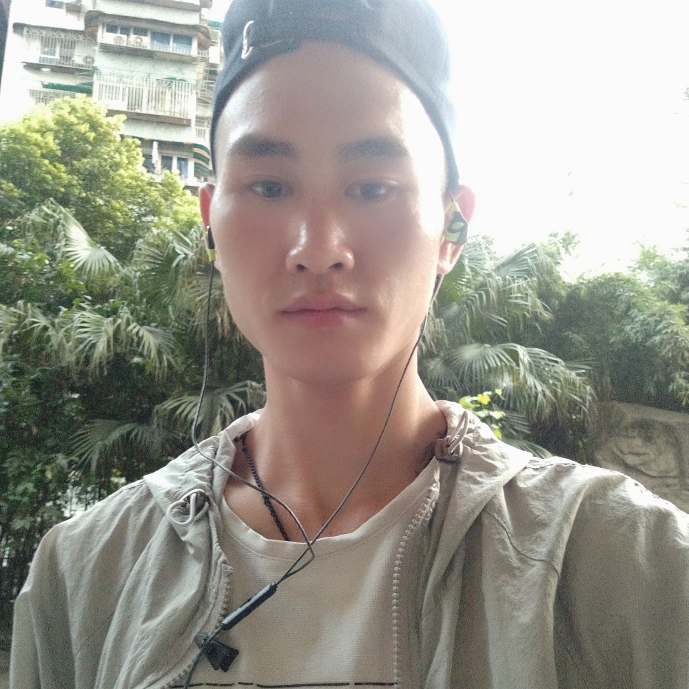刀尘的照片