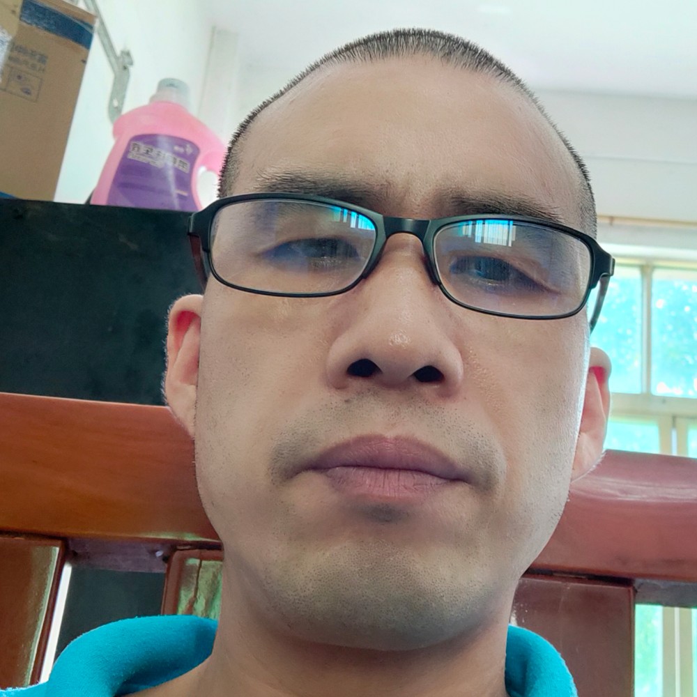 红绸缎的照片