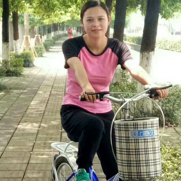 艾煊的照片