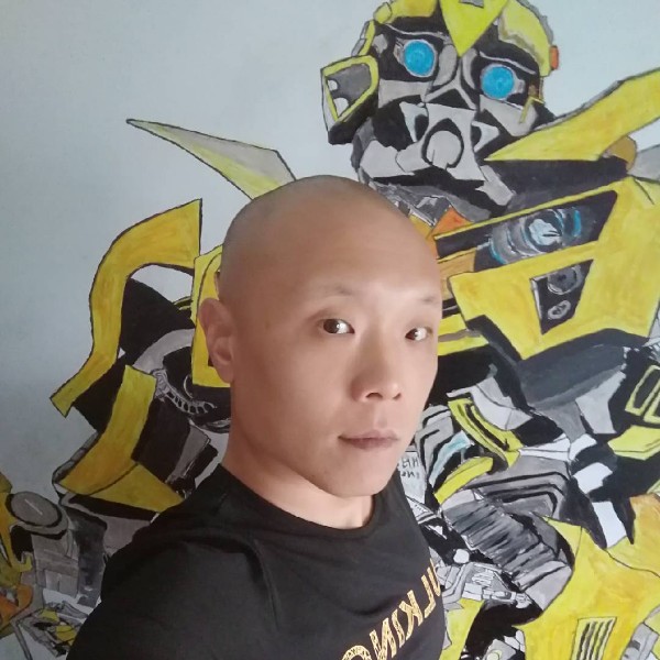 中型食尸鬼的照片
