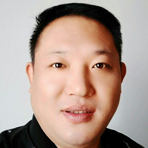 万宝路向哭泣的照片