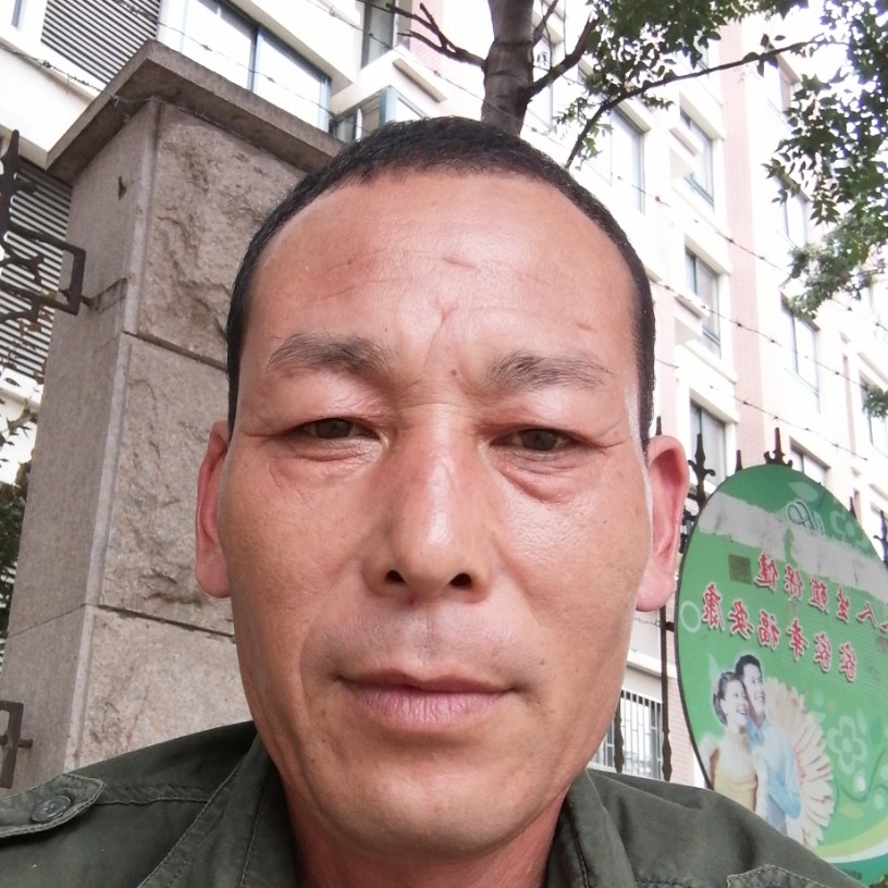 牛排闻魁梧的照片