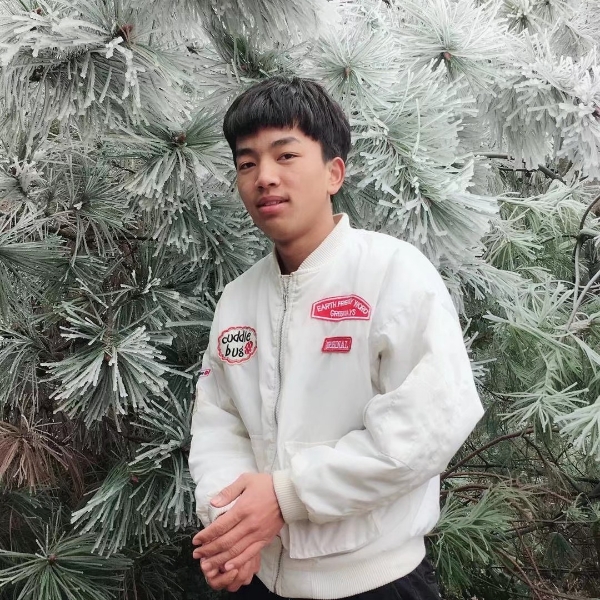 殷俊凯的照片