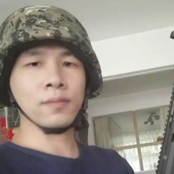 孤芳独影的照片