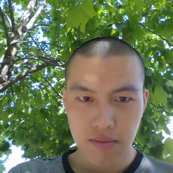 申无凶的照片
