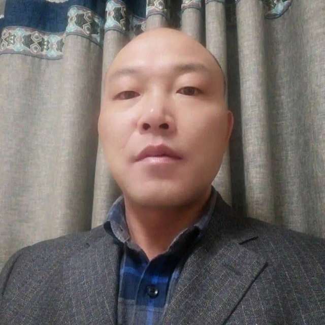 猎人A的照片