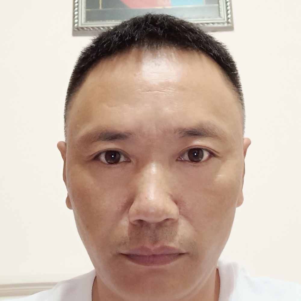 勤奋深拥离歌的照片