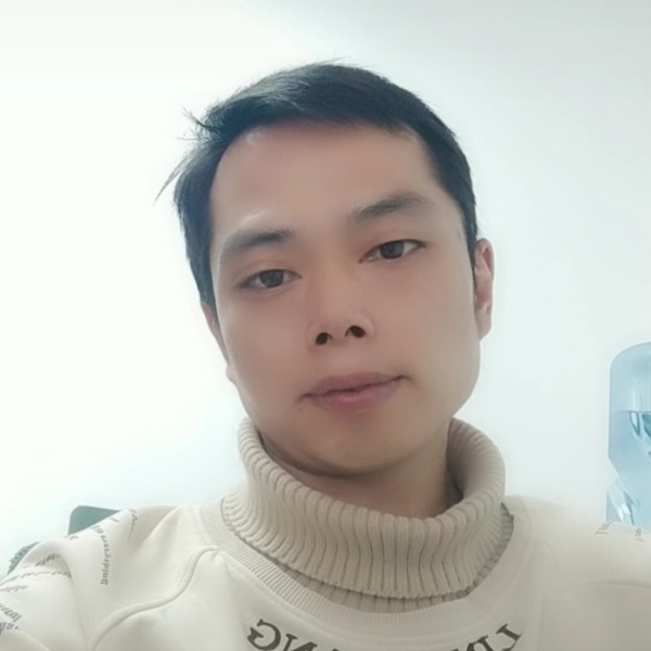 等待挽手香氛的照片