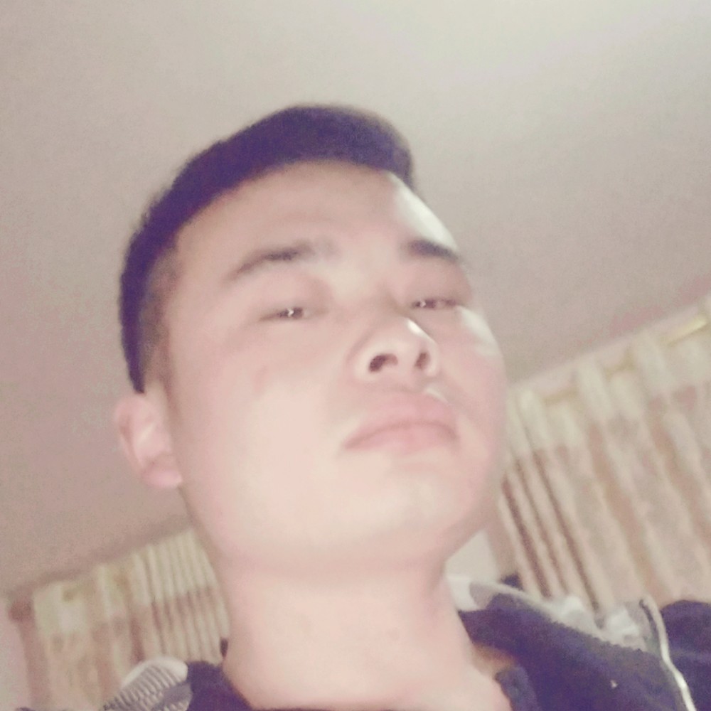 烟雨红天的照片