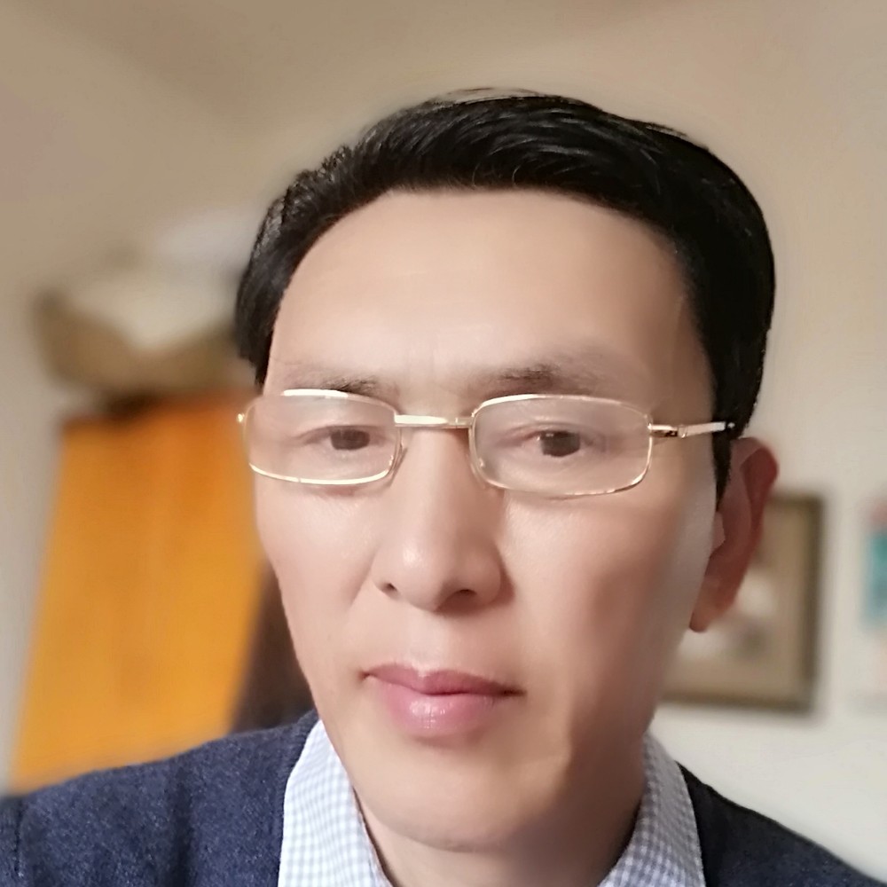 刘必忠的照片