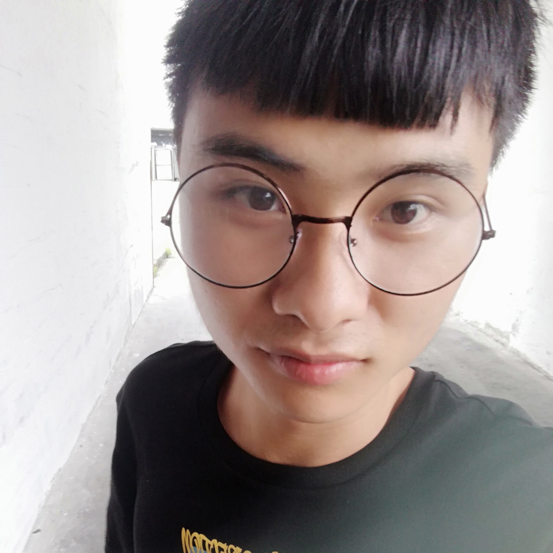 疤爷的照片