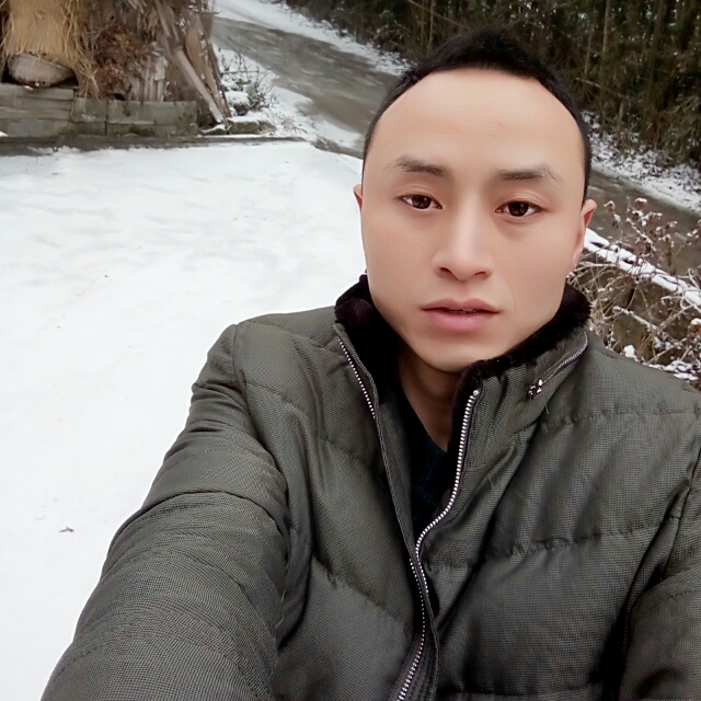 阳光心锁的照片