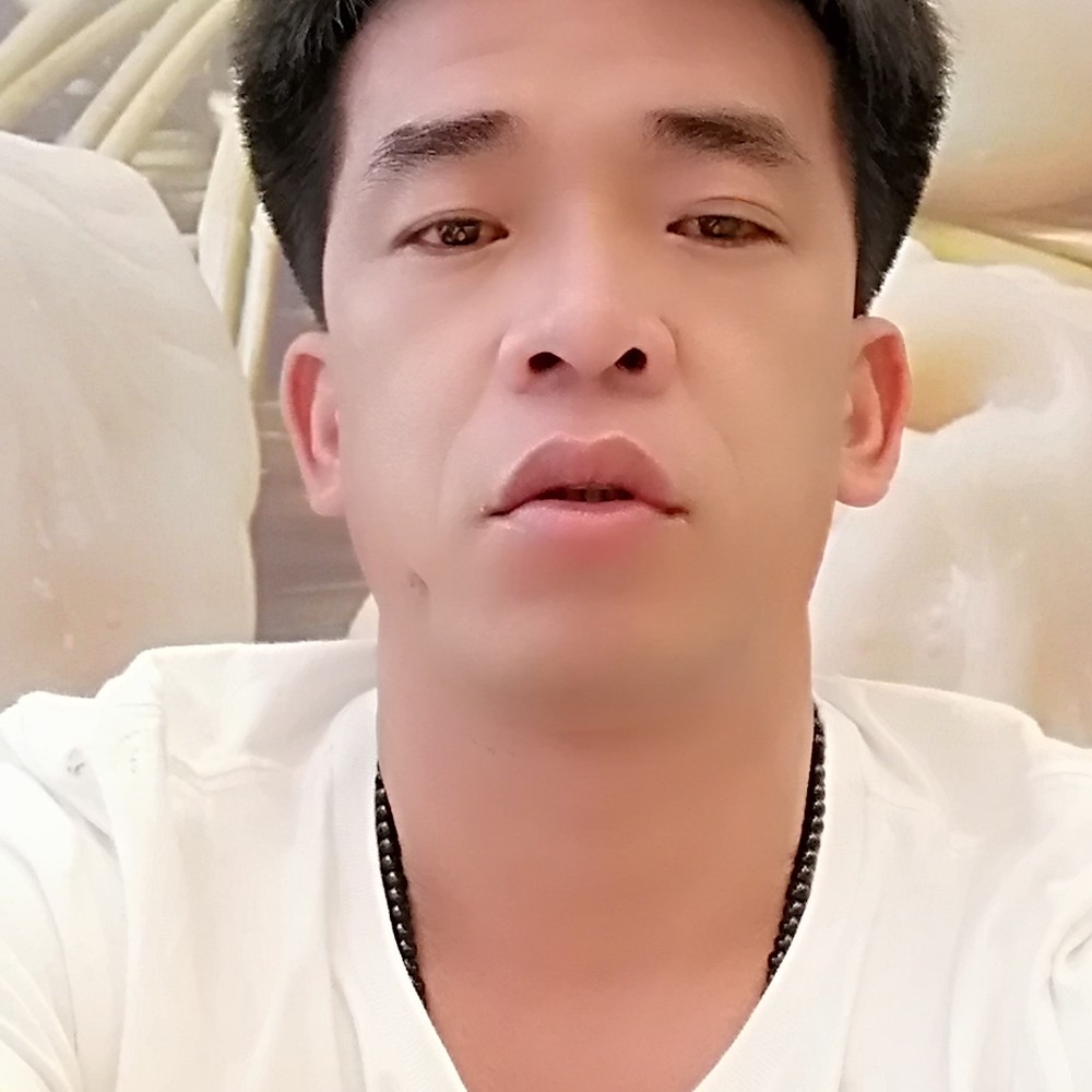 花瓣还隐忍的照片