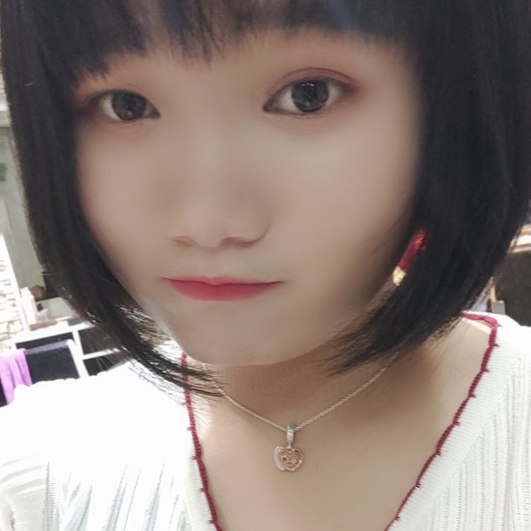潘暖暖的照片