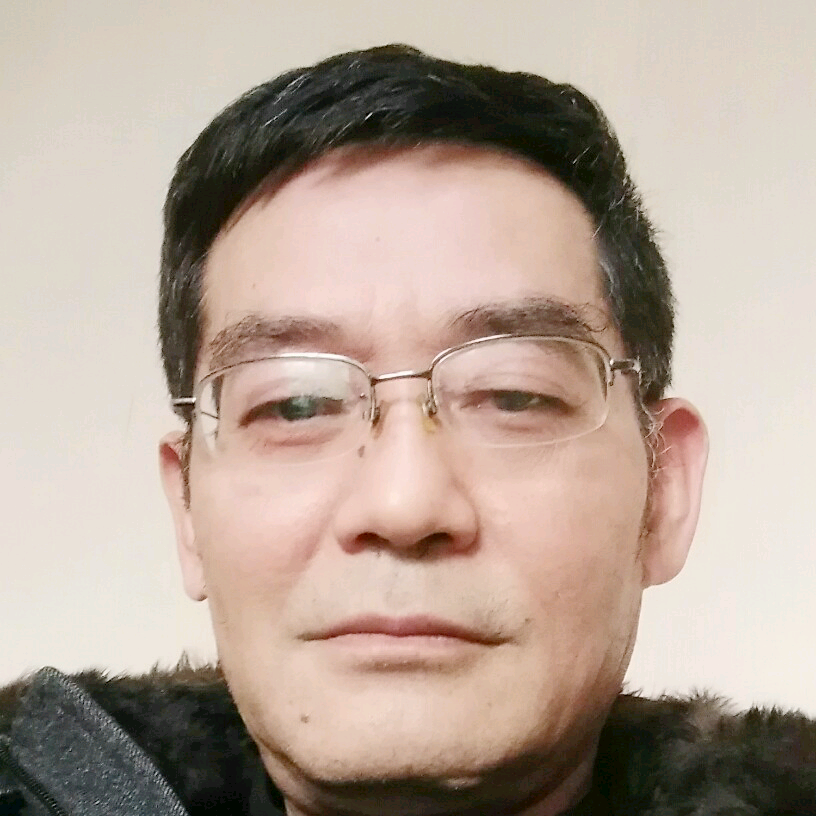 苗条黑裤的照片