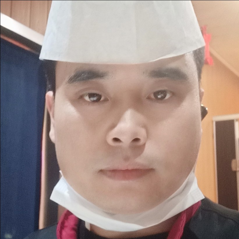 大灰狼开放的照片