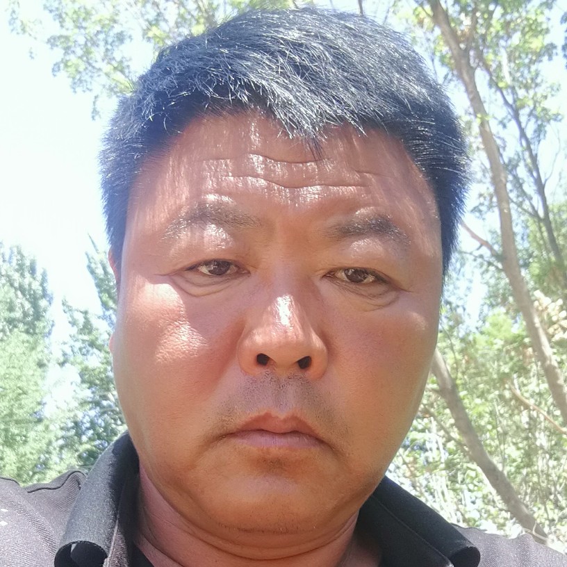 冷眸愿称心的照片
