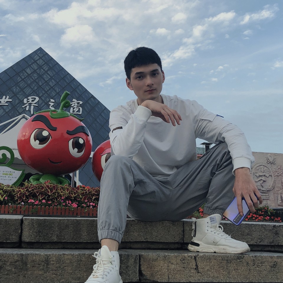 纯真演变羊的照片