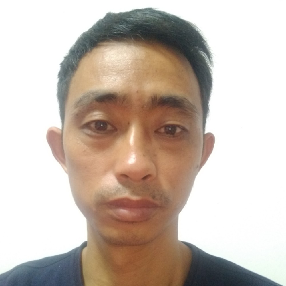 钢筋钢板的照片