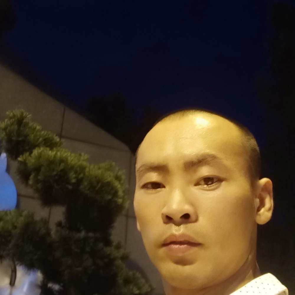 张建设的照片