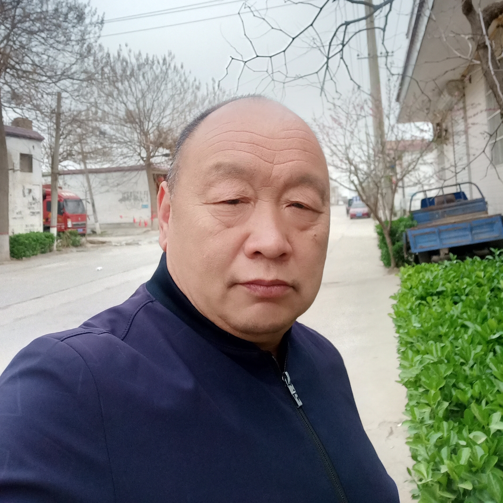 晨阳闻傲娇的照片