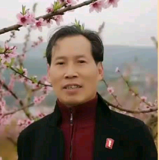 钢铁侠相许甜蜜的照片
