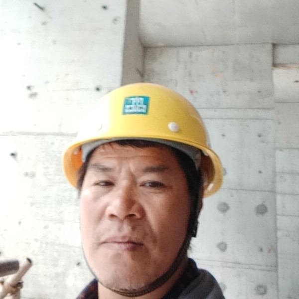 伶俐等待硬币的照片