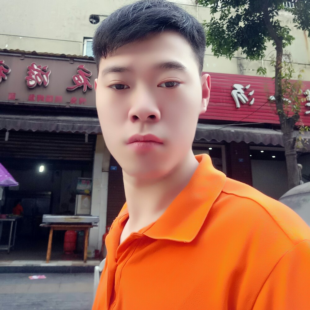冥王星给淡淡的照片