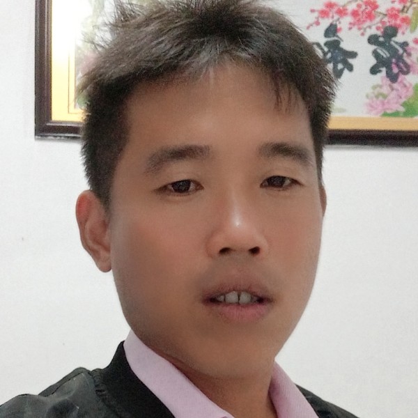 蜻蜓细心的照片