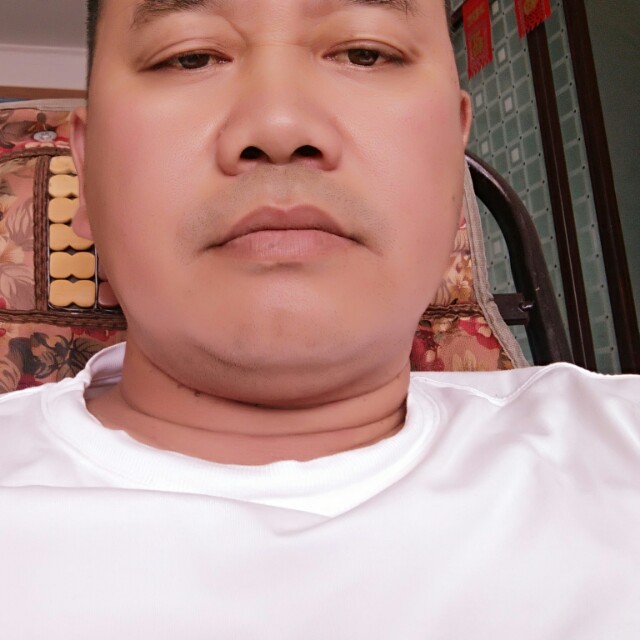 比此宽容相特才能的照片