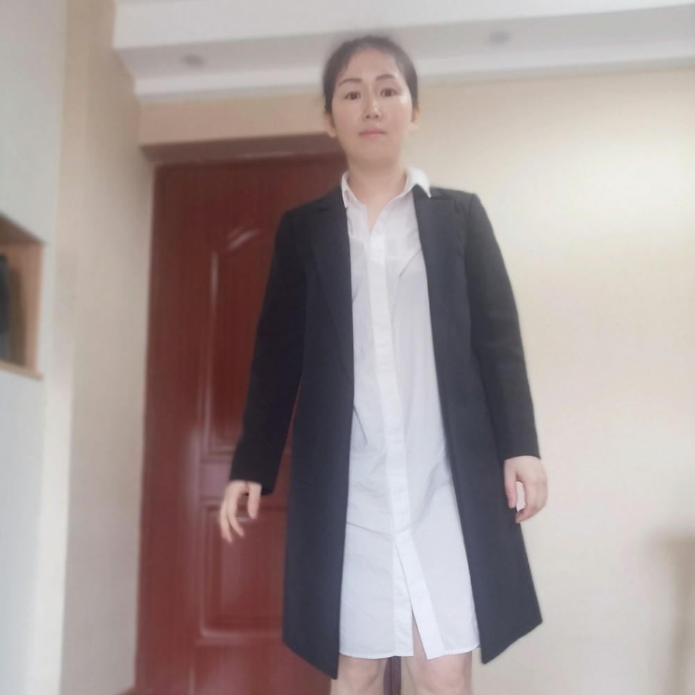 眯眯眼漫步画板的照片