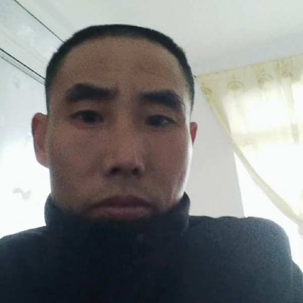 陈圣龙的照片