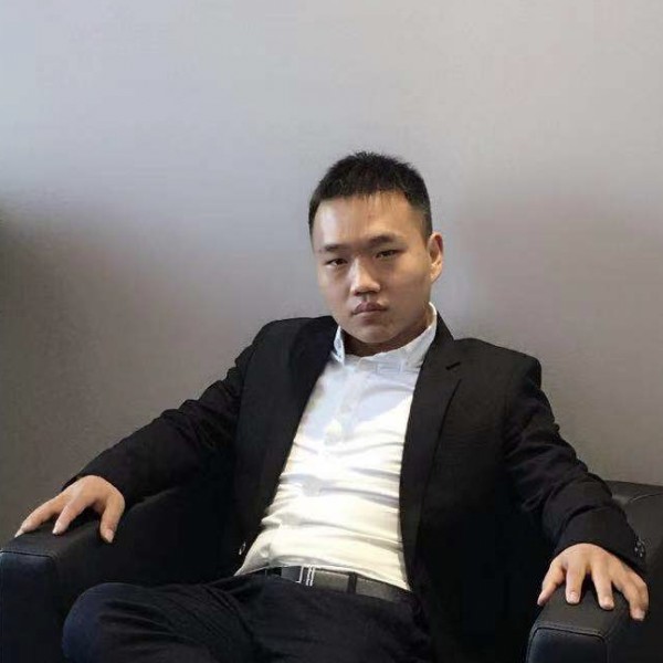 何晛燊的照片