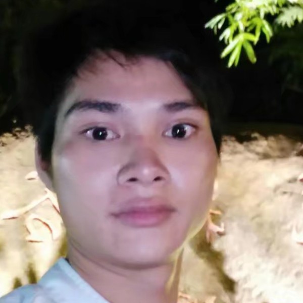 黄家怡的照片