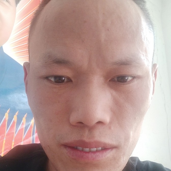 帆布鞋苦恋寂寞的照片