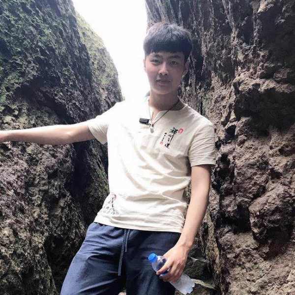 蝶衣邂逅简单的照片
