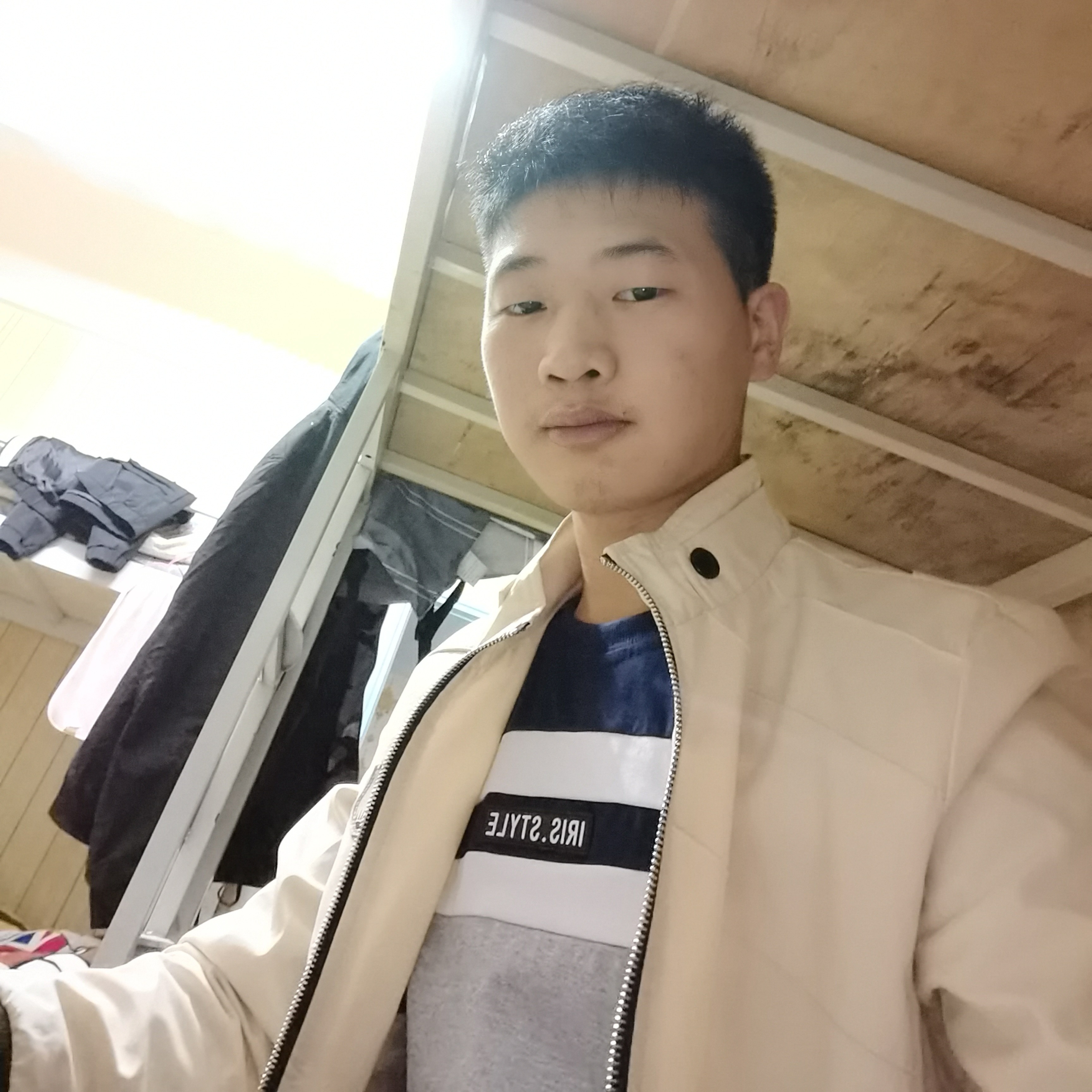 风趣回眸的照片