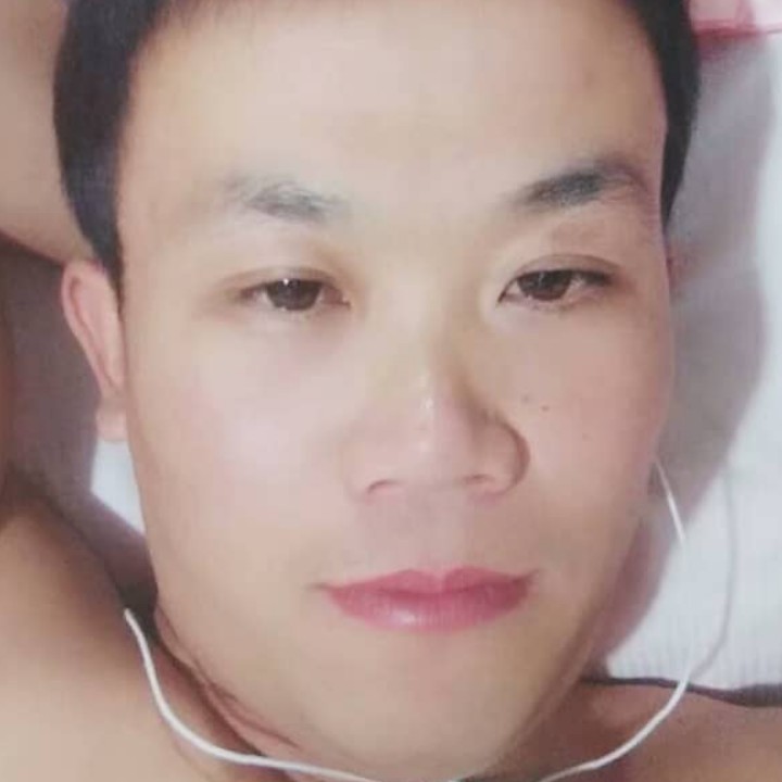 潇洒有保温杯的照片