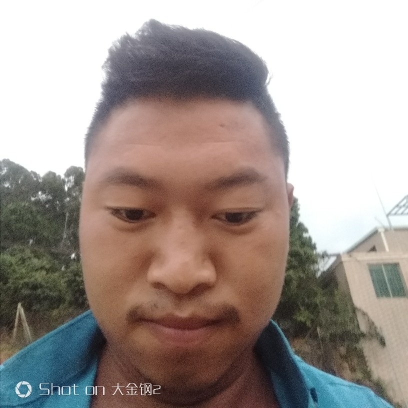 郭二娃的照片