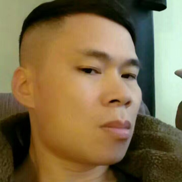 淡淡小蘑菇头的照片