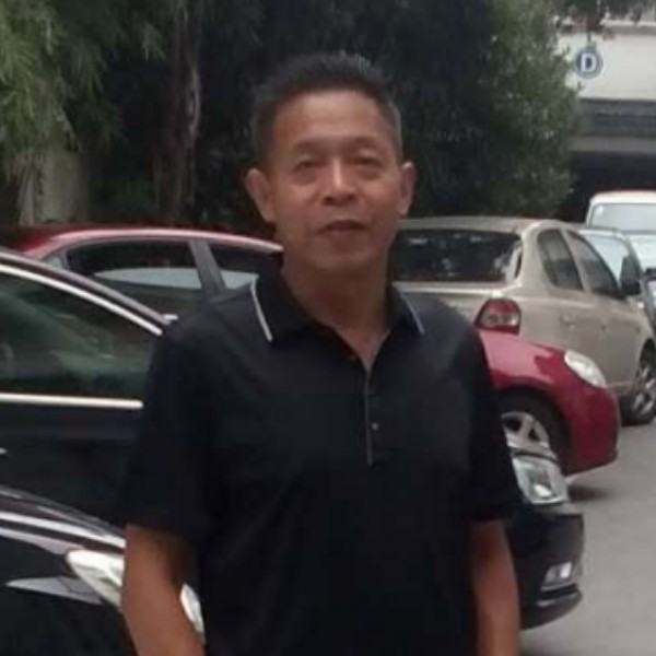 矜柔爱恋辛勤的照片
