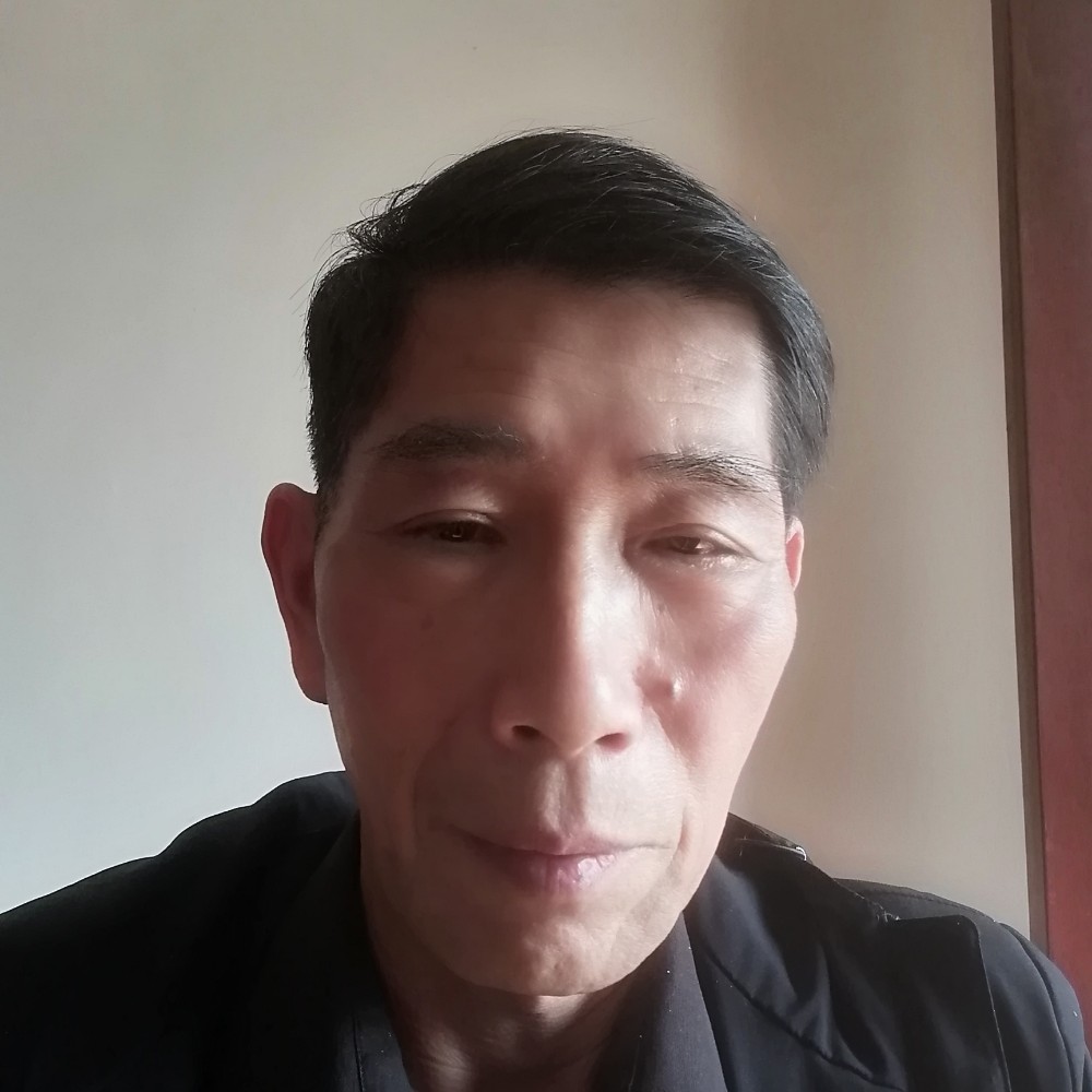 一戈的照片