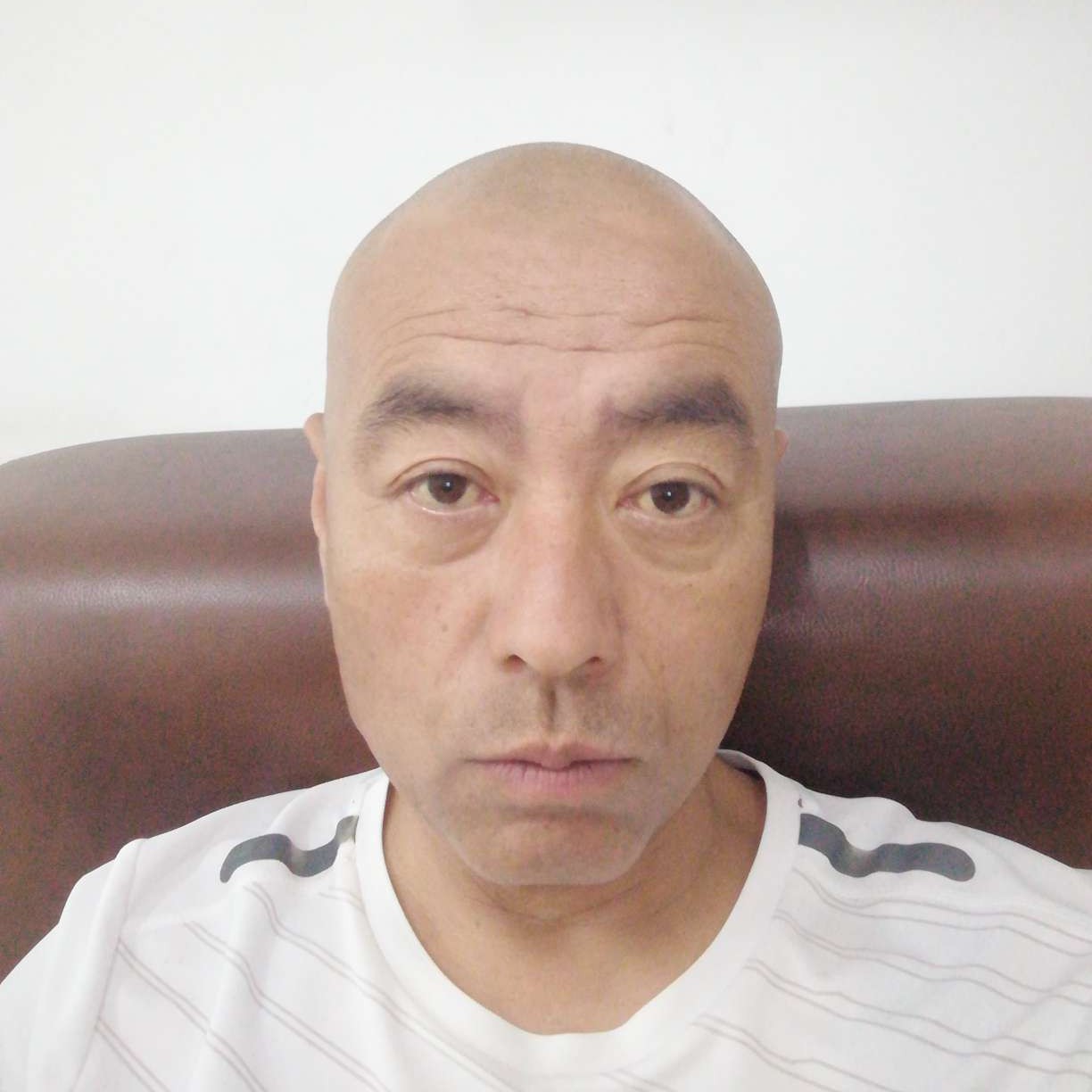 甜甜迎小蝴蝶的照片