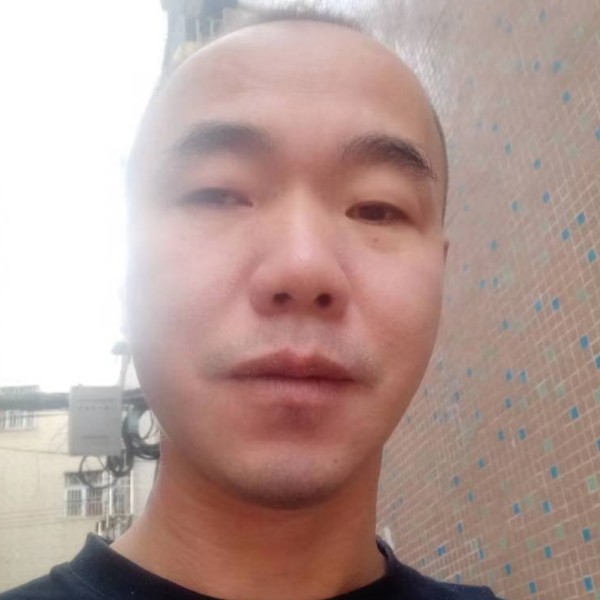 邓青平的照片