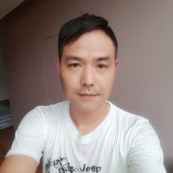 短裤先生的照片