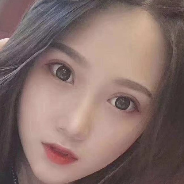 长颈鹿相许务实的照片